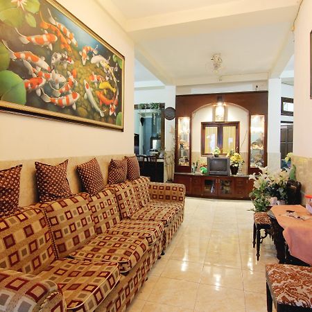 Wanderlust Homestay Джокякарта Екстериор снимка
