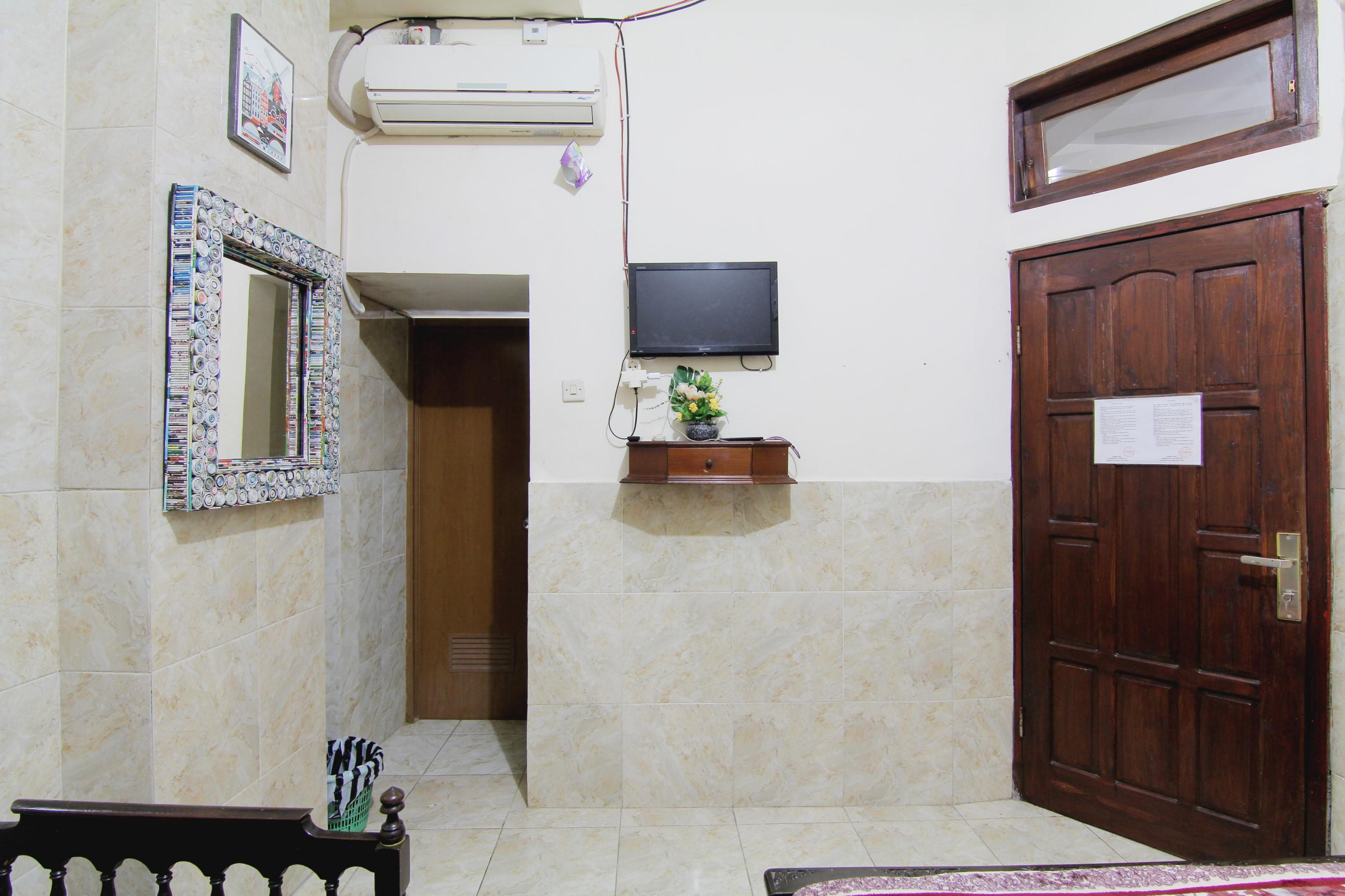 Wanderlust Homestay Джокякарта Екстериор снимка