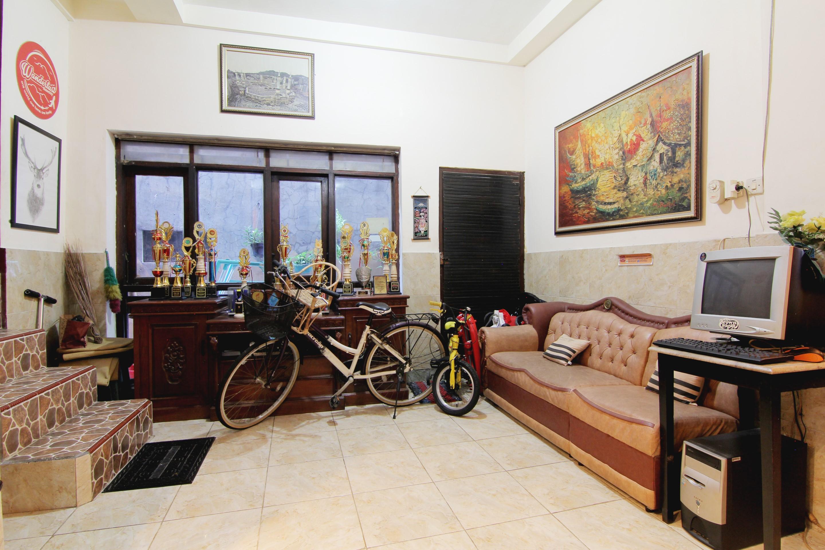 Wanderlust Homestay Джокякарта Екстериор снимка